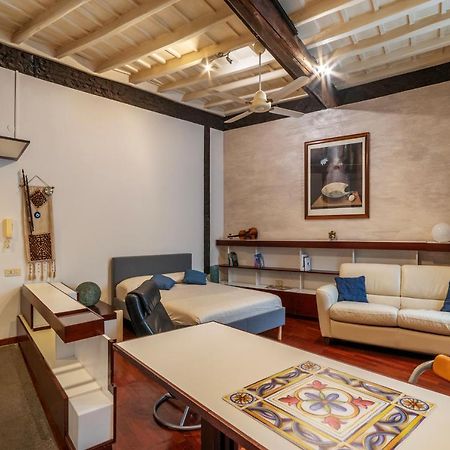 דירות רומא Piazza Navona Petite House מראה חיצוני תמונה